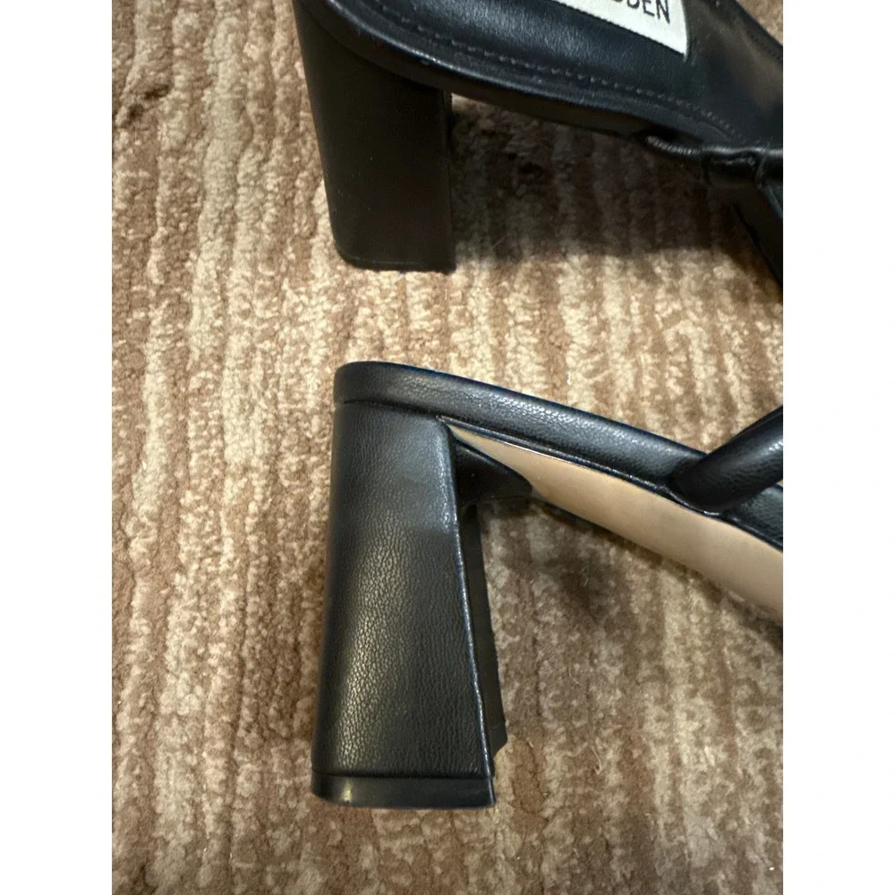 Steve Madden Lilah Black Heeled Sandals Minimalist Square Toe Heels Size 6.5 - Picture 4 of 4